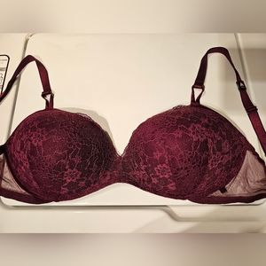 Victoria's Secret women's bra, 38DDD, maroon